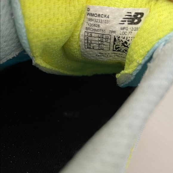 NEW BALANCE FRESH FOAM x MORE V4 RUNNING SNEAKERS WOMENS SIZE 7.5 - Picture 6 of 14